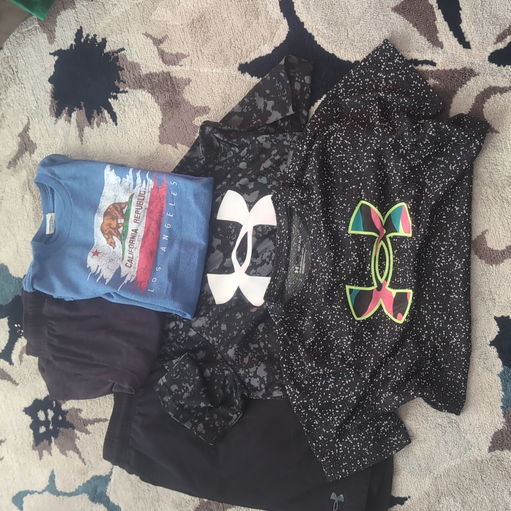 Youth large bundle.